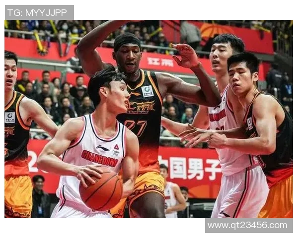 武汉篮球队实力深度剖析与对手比较的全面解读与展望 武汉篮球队实力深度剖析与对手比较的全面解读与展望